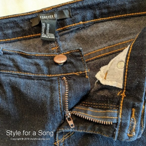 Forever 21 Dark Wash Skinny Jeans 25 - Picture 4 of 7